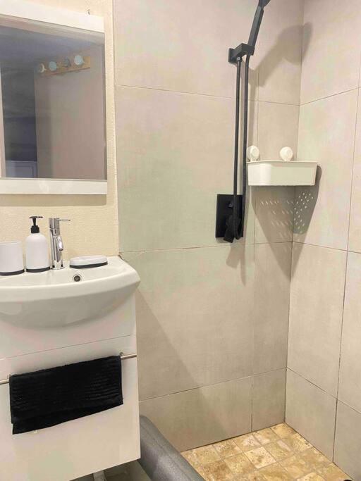 Duplex Aux Porte De Paris Apartman Bourg-la-Reine Kültér fotó